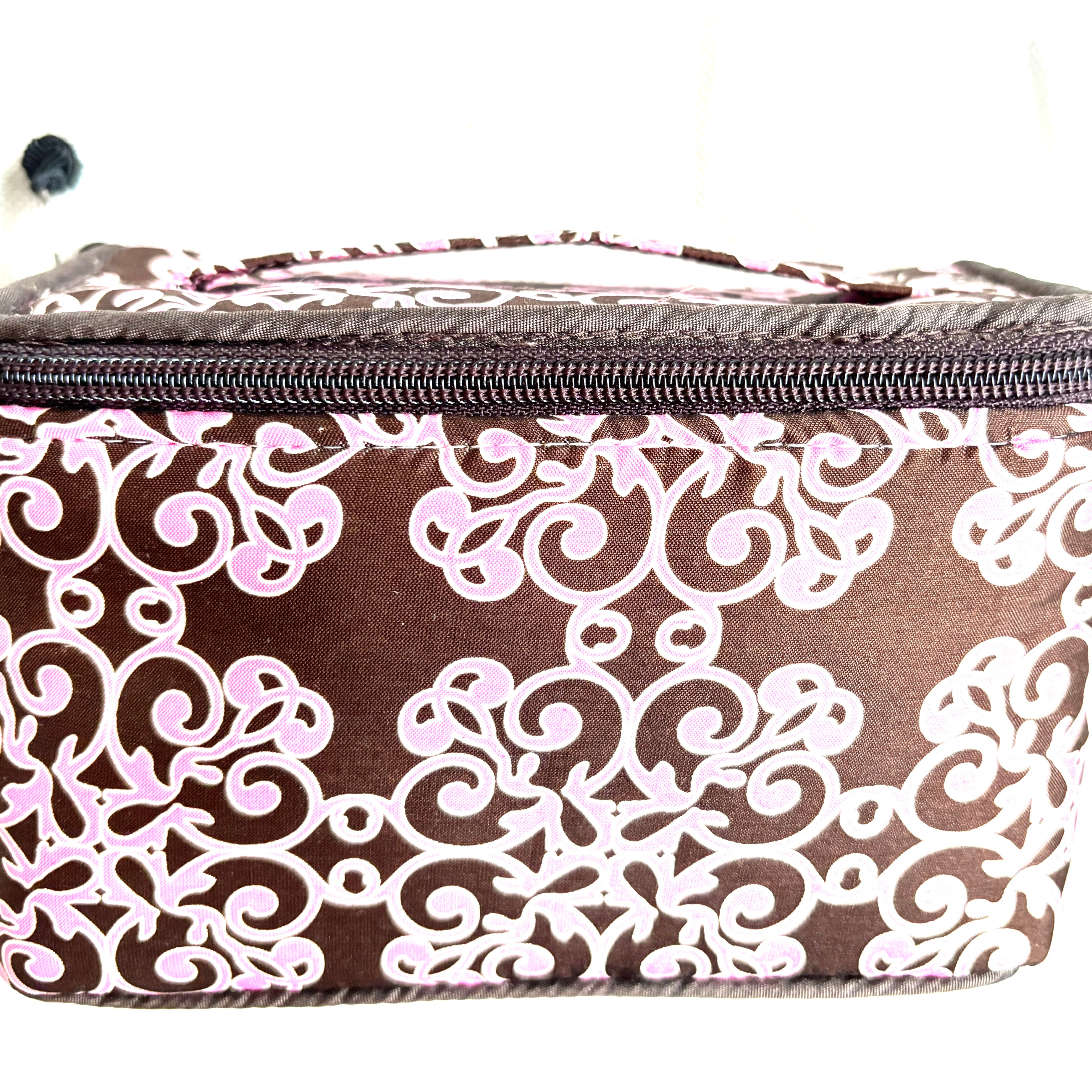 Trunk Make up bag