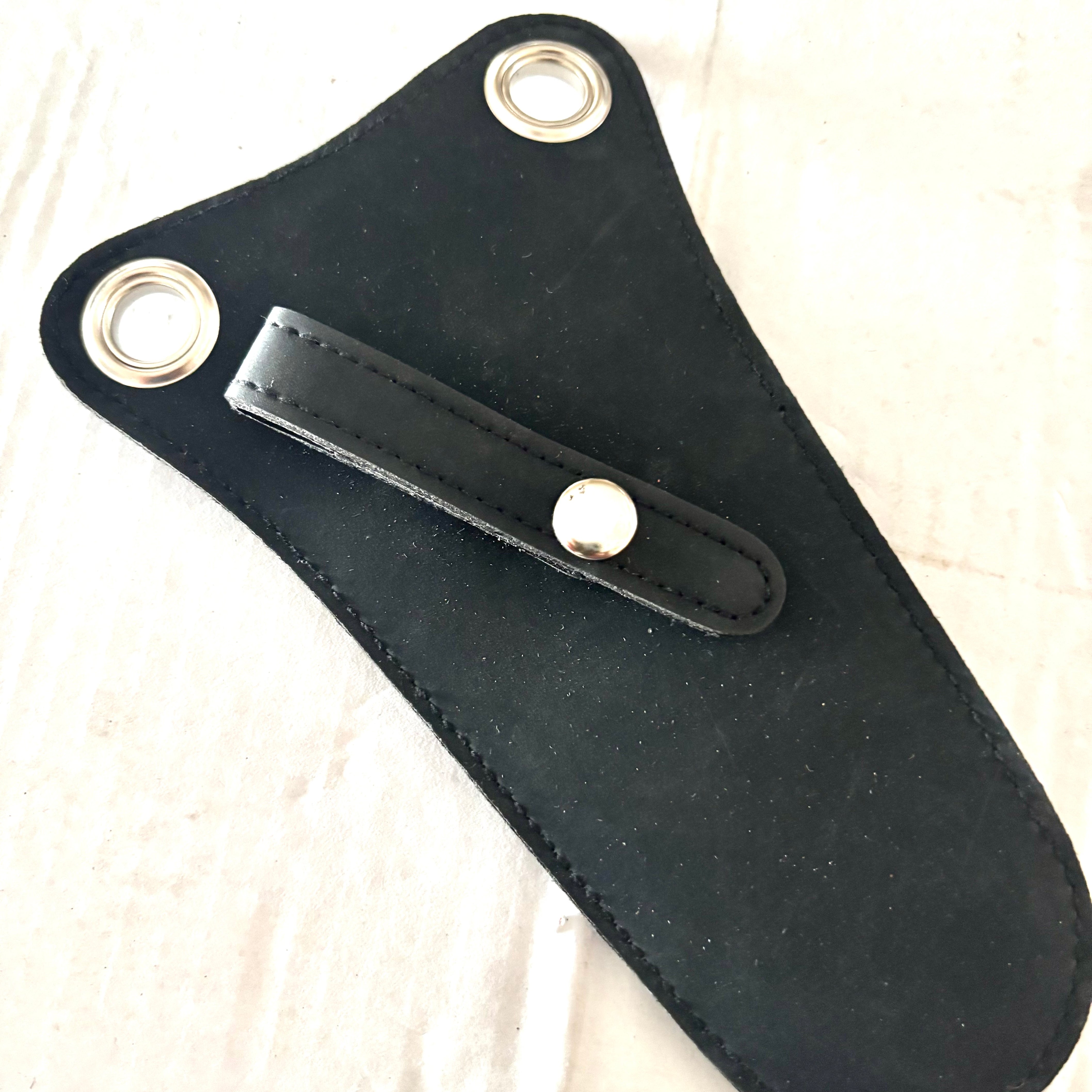 Scissors Holder, Tunnel Loop Connection, Medium