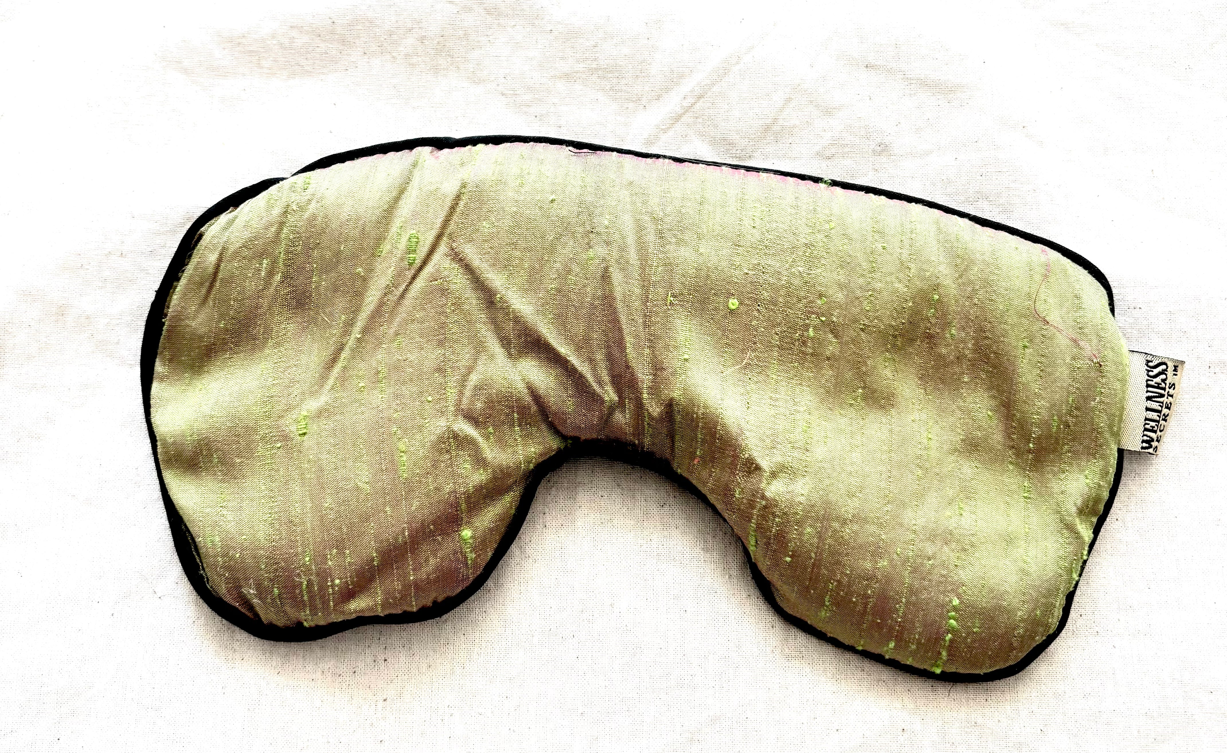 Organic weighted eye pillow weighted eye mask