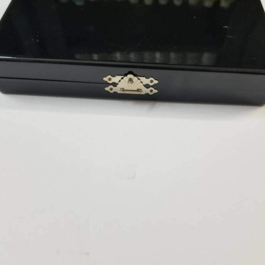 Makeup Eyeshadow hole empty Case Palette portable