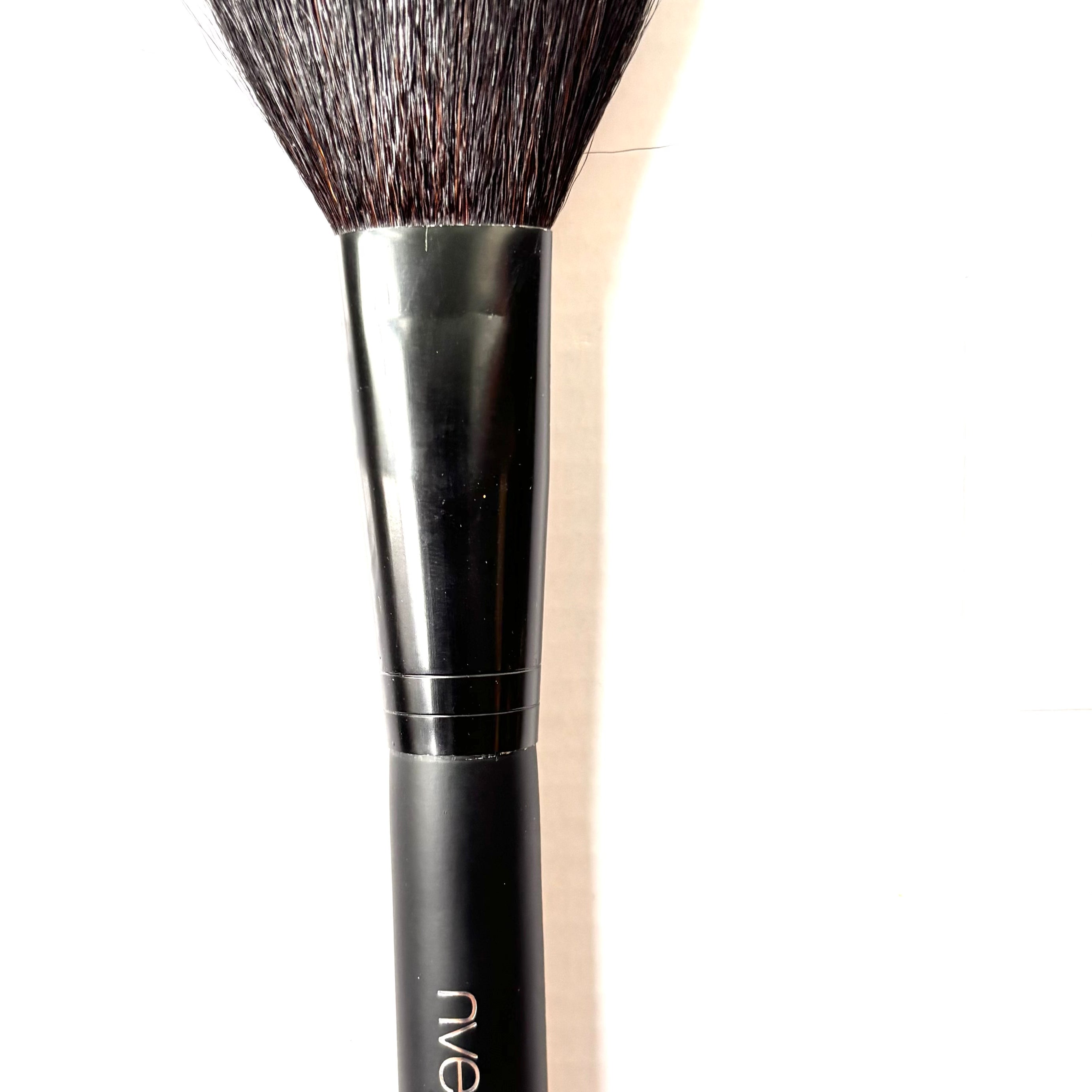 SOFT POWDER BRUSH