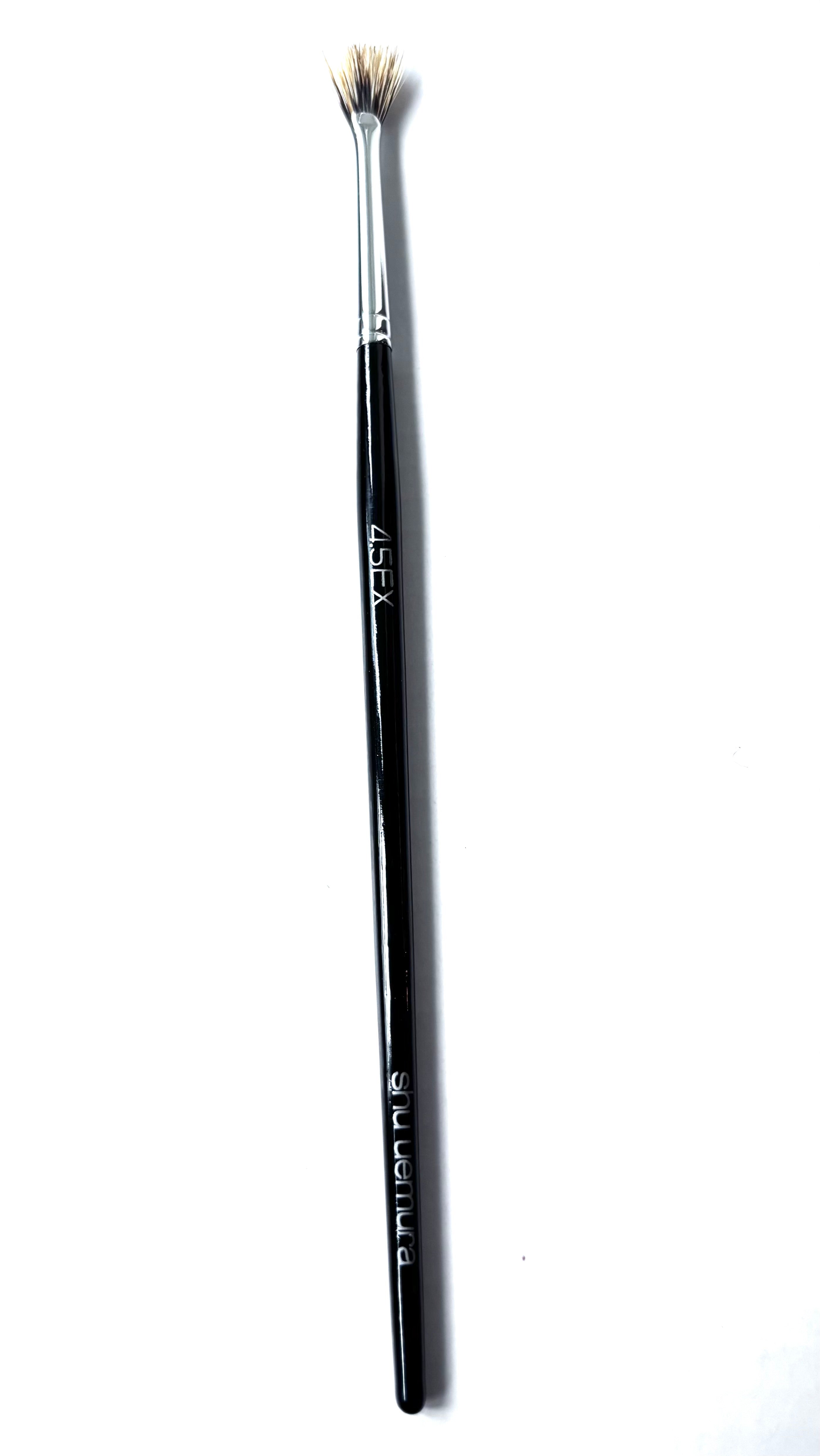Shu Uemura Travel Fan Brush