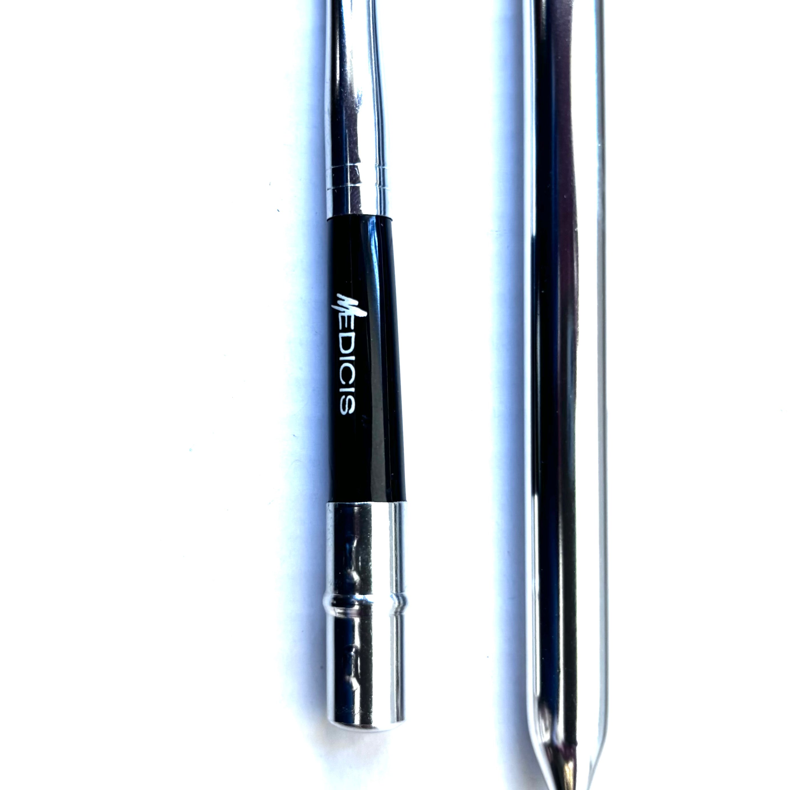 MEDICIS LIP BRUSH