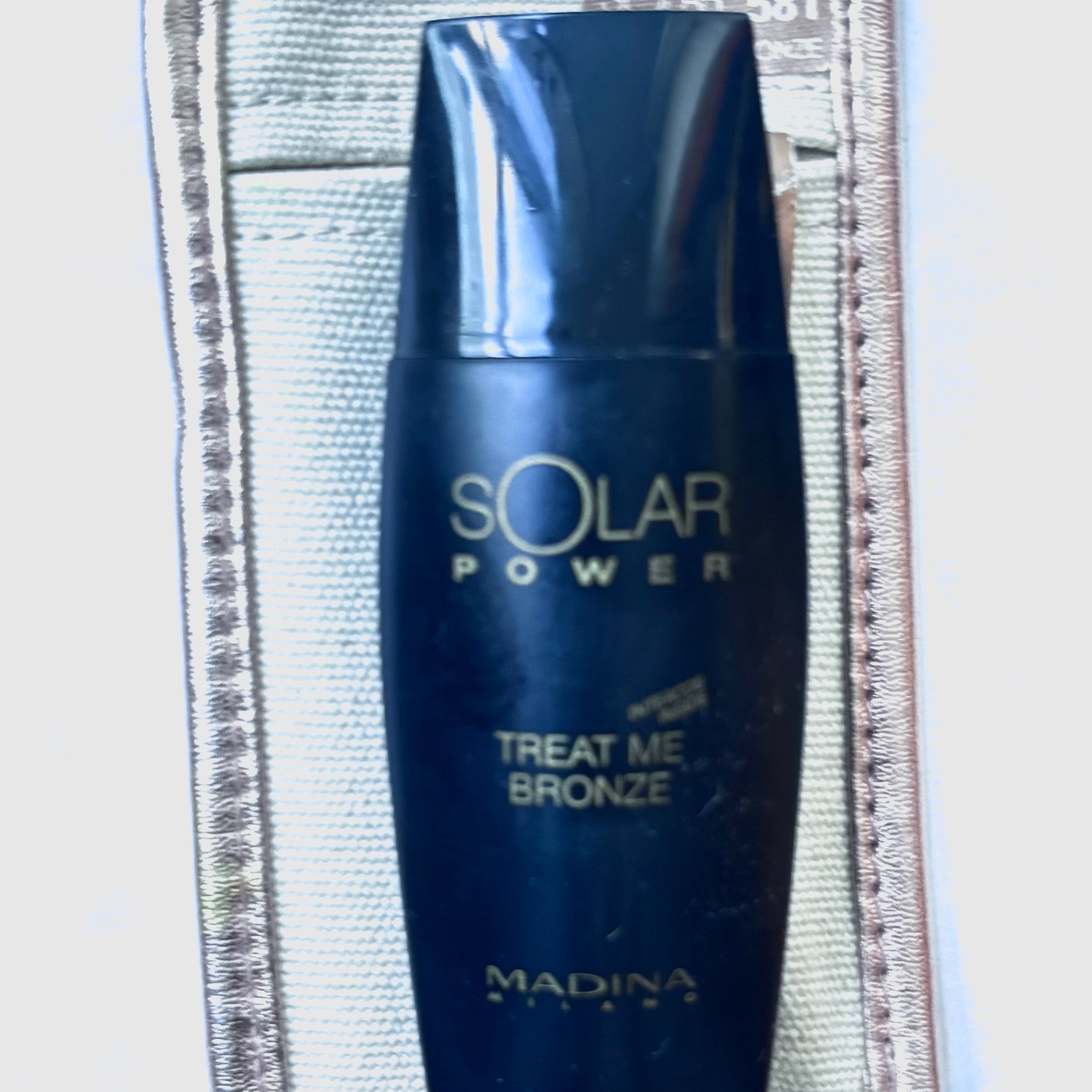 Treat Me Bronze Natural Fluid Spf 20  582