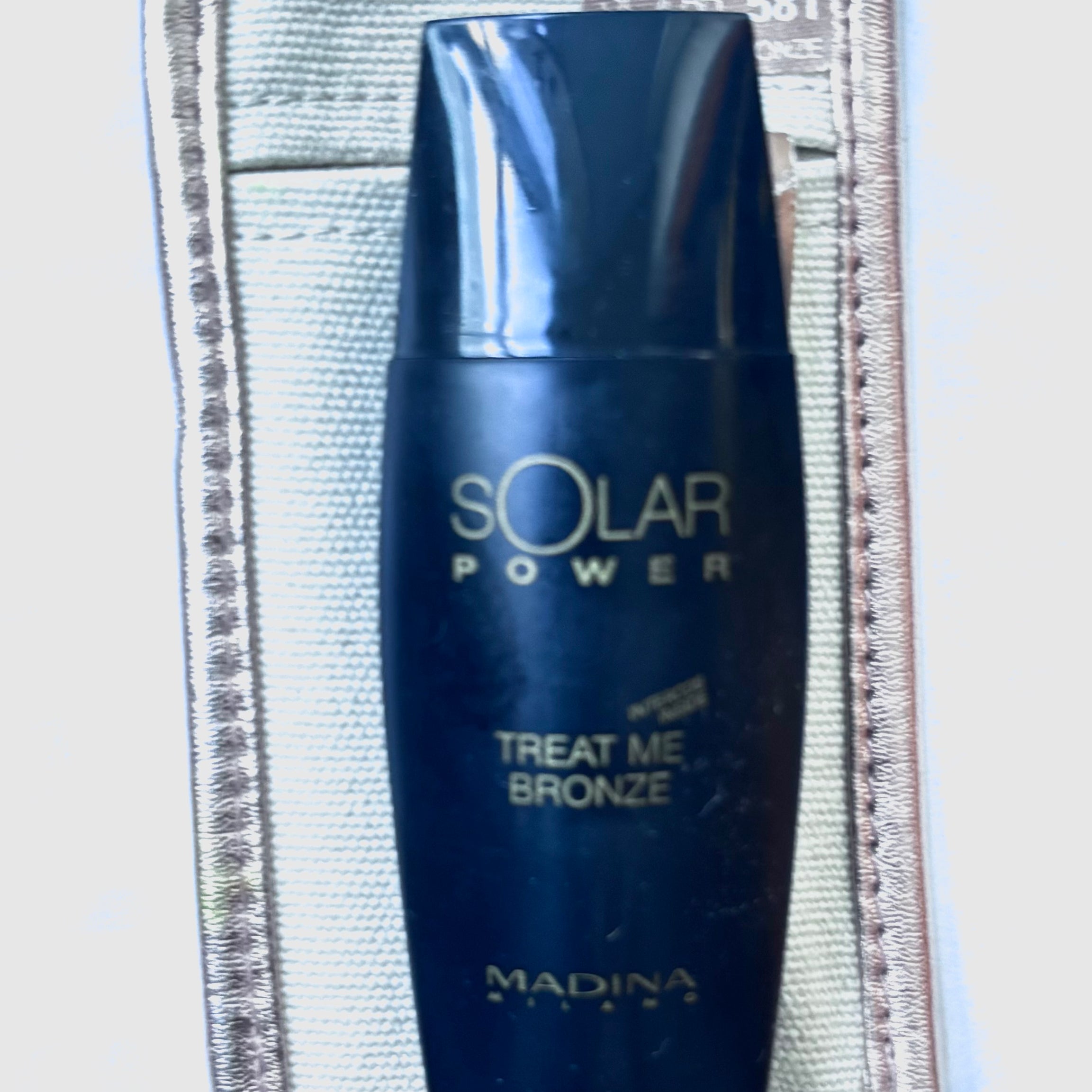 Treat Me Bronze Natural Fluid Spf 20  582
