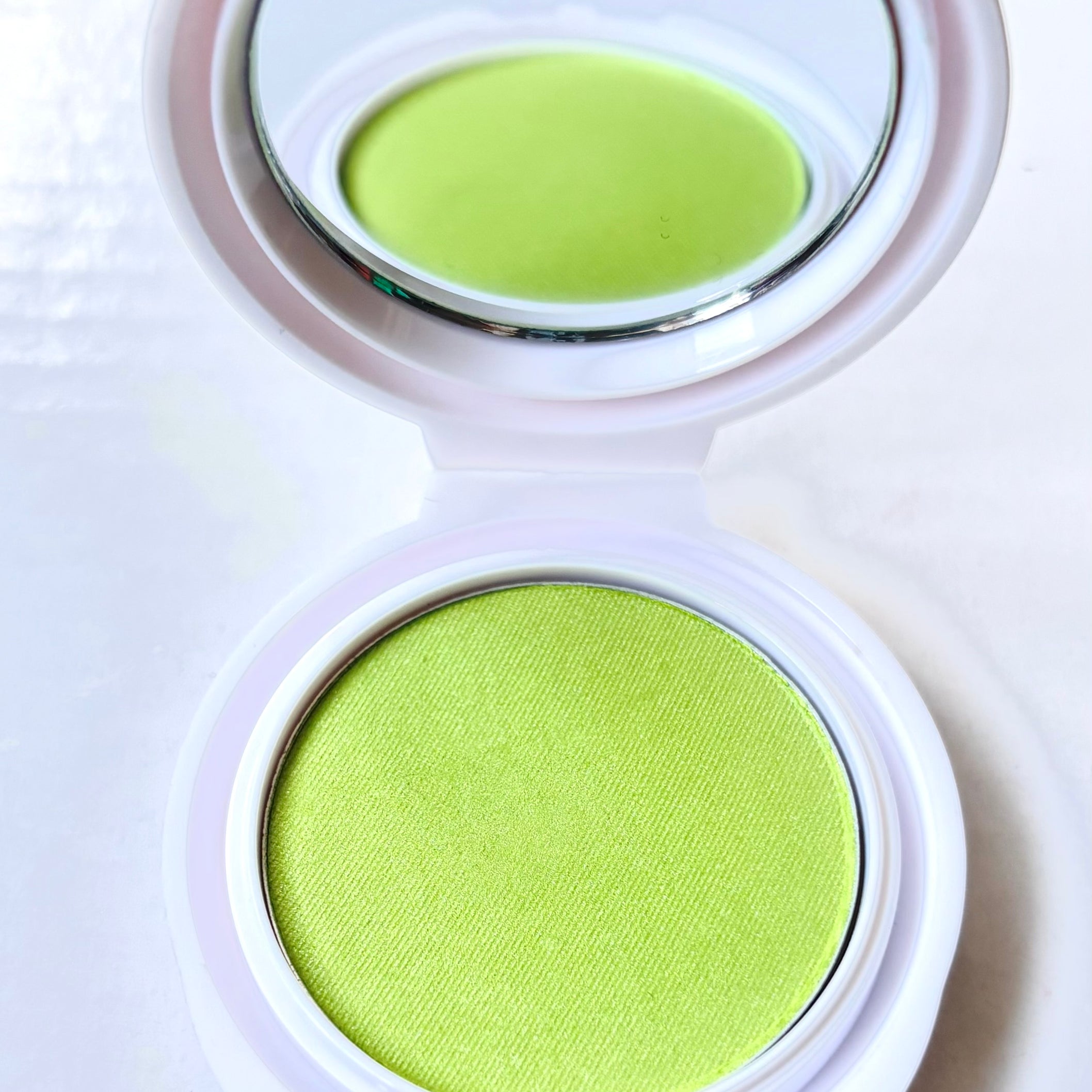 Madina Milano freestyle Pressed Eyeshadow