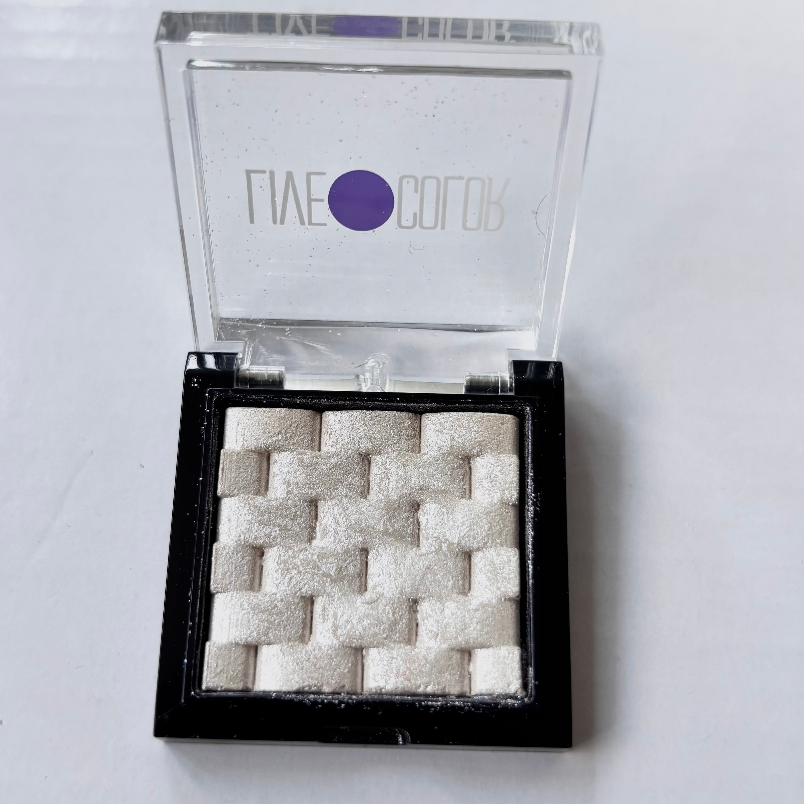 PRISMA SHINE EYESHADOW COLOR TENDERLY