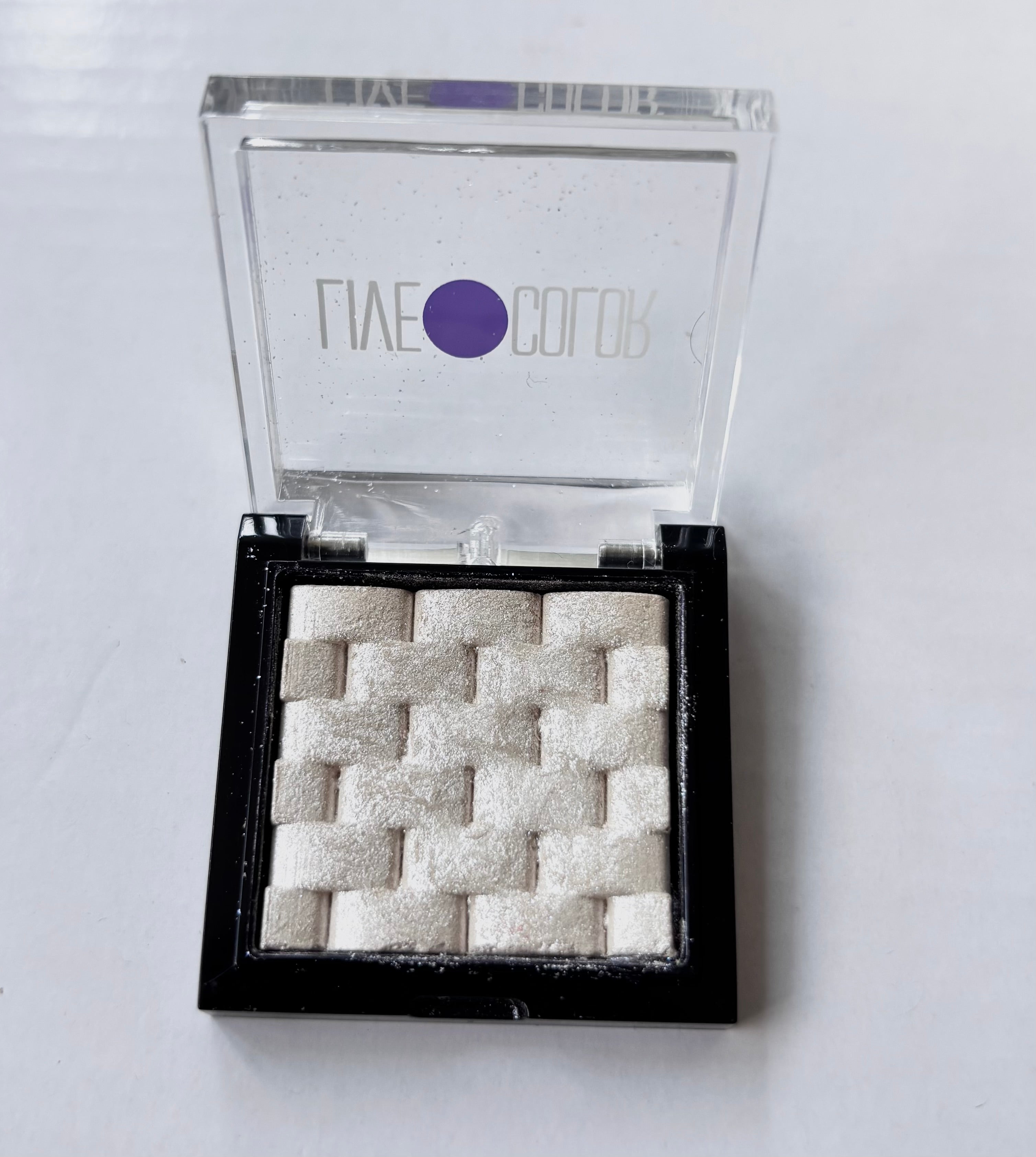 PRISMA SHINE EYESHADOW COLOR TENDERLY