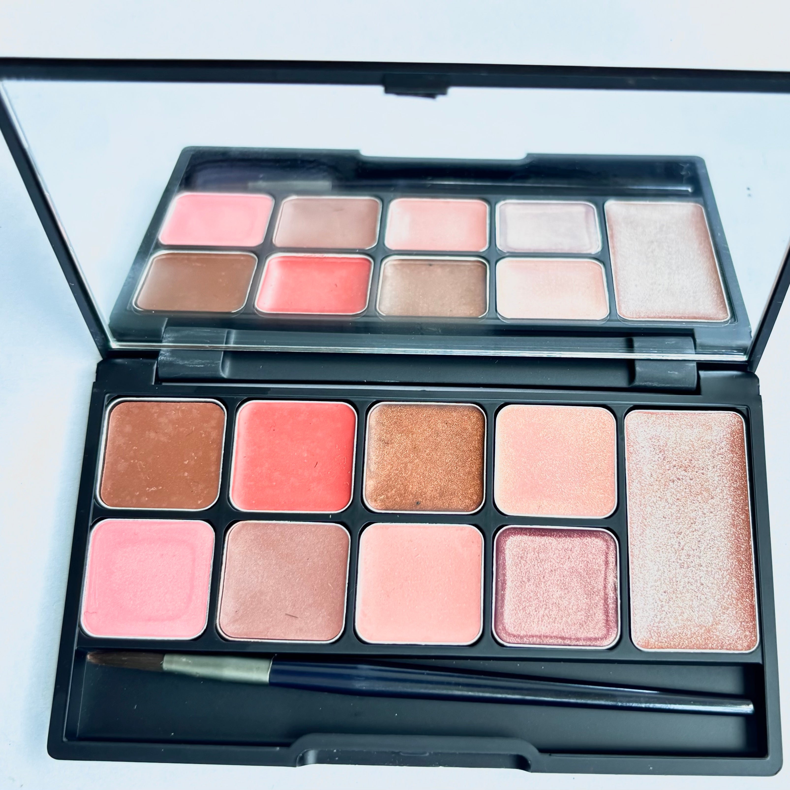 TeaTime look To Go look Lip Kit