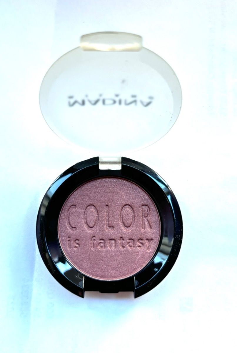 Madina Milano ABSOLUTE EYE SHADOW-151 maroon