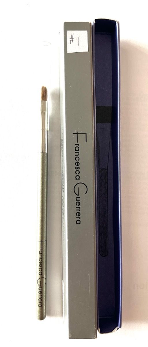 Francesca Guerrera Eye Shadow Detailer Brush 01