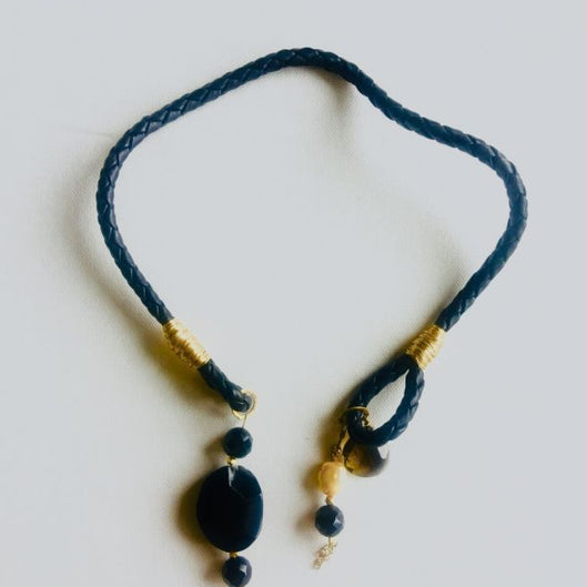 BLACK RETRO GOLD-TONED STONE-STUDDED NECKLACE