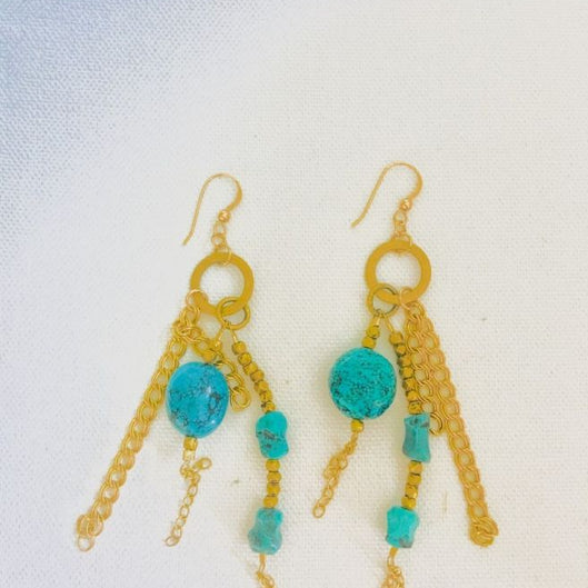 GOLD PLATED EARING SKY BLUE STONE