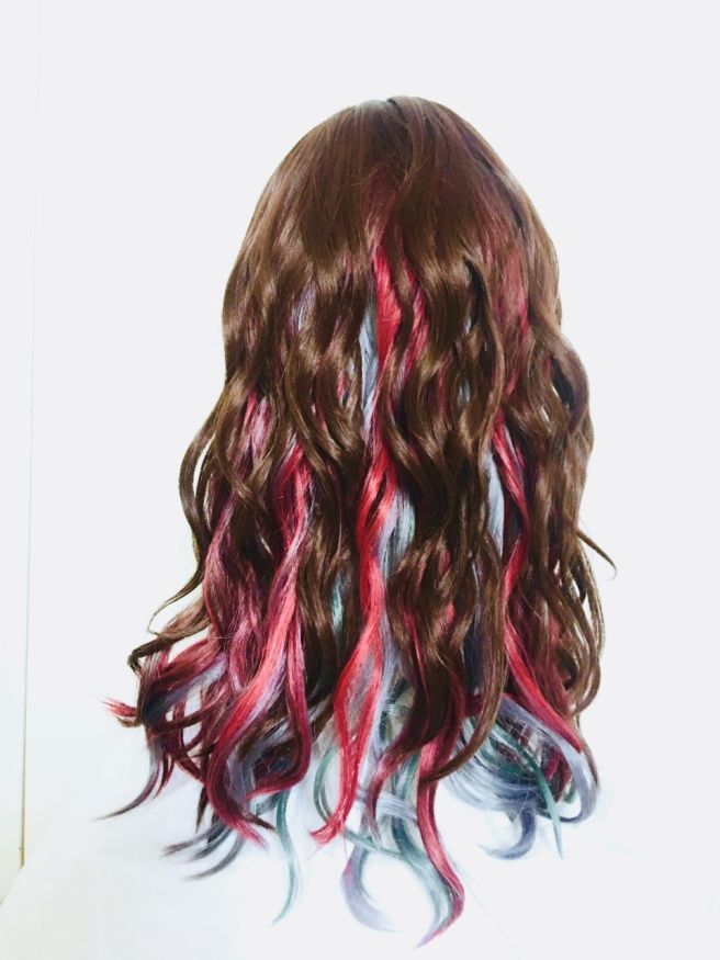 HIGHLITED WAVE CAPLESS WIG WITH FULL BANGS 22''